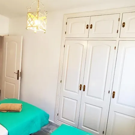 Apartman 2bdr Penthouse, Terrace, Bbq, Pools And Sea View In